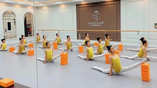 为什么如今舞蹈机构选用PVC舞蹈地板而不是木地板？