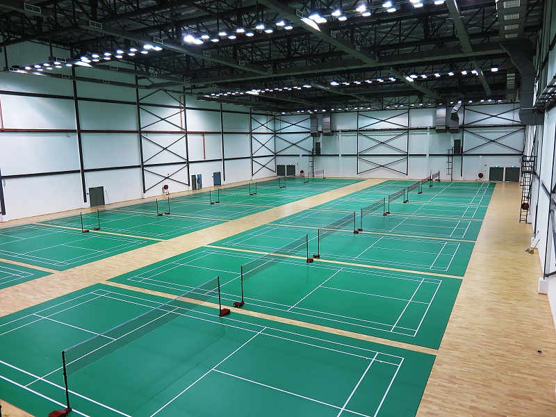 南京莱奥羽毛球馆英利奥运动地板铺设效果图