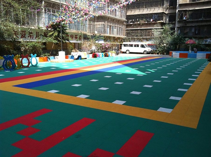 云南省军区幼儿园英利奥悬浮地板铺设效果图